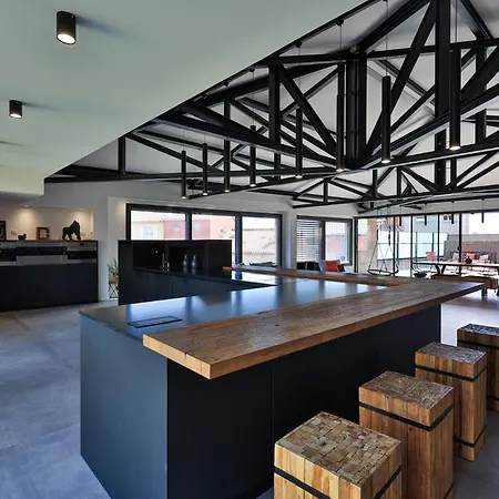 Magnifique Loft Rooftop Et Piscine 5 12 Personnes 빌라 방돌