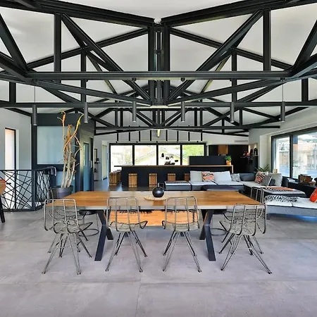 Magnifique Loft Rooftop Et Piscine 5 12 Personnes 빌라